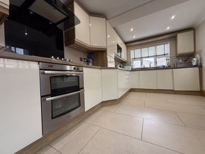 Photo 10- click for photo gallery